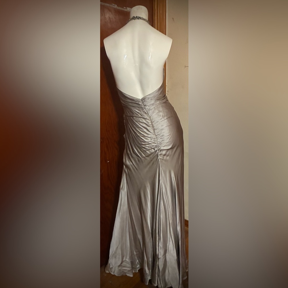 Niteline Elegant Silver Silk Rhinestone Accented Evening / Prom Dress - Size 2 - Picture 4 of 4